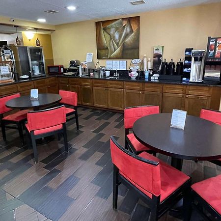 Microtel Inn & Suites Newport News Exterior foto