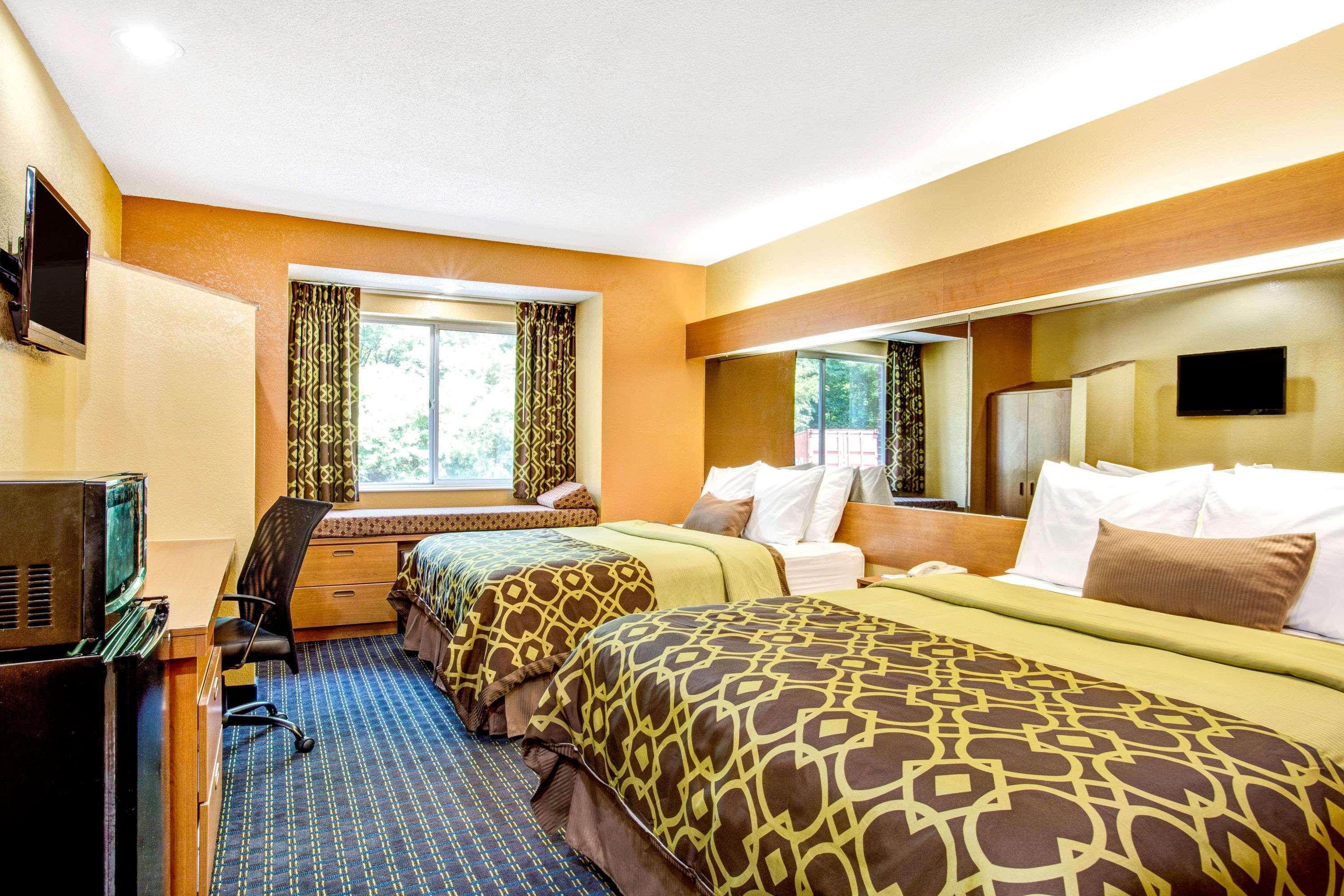 Microtel Inn & Suites Newport News Exterior foto