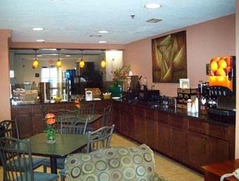 Microtel Inn & Suites Newport News Restaurante foto